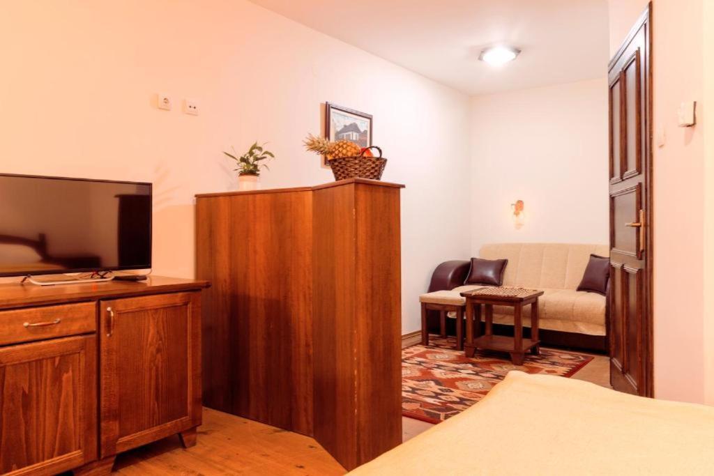 Ni Downtown Rooms מראה חיצוני תמונה
