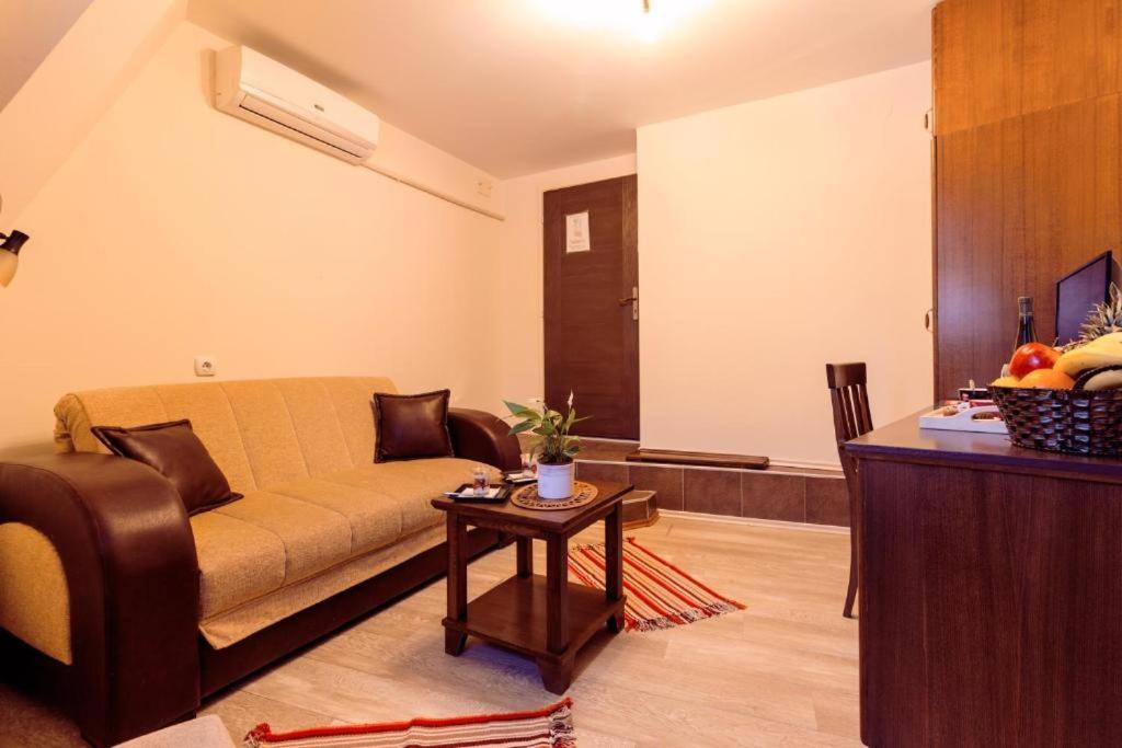 Ni Downtown Rooms מראה חיצוני תמונה
