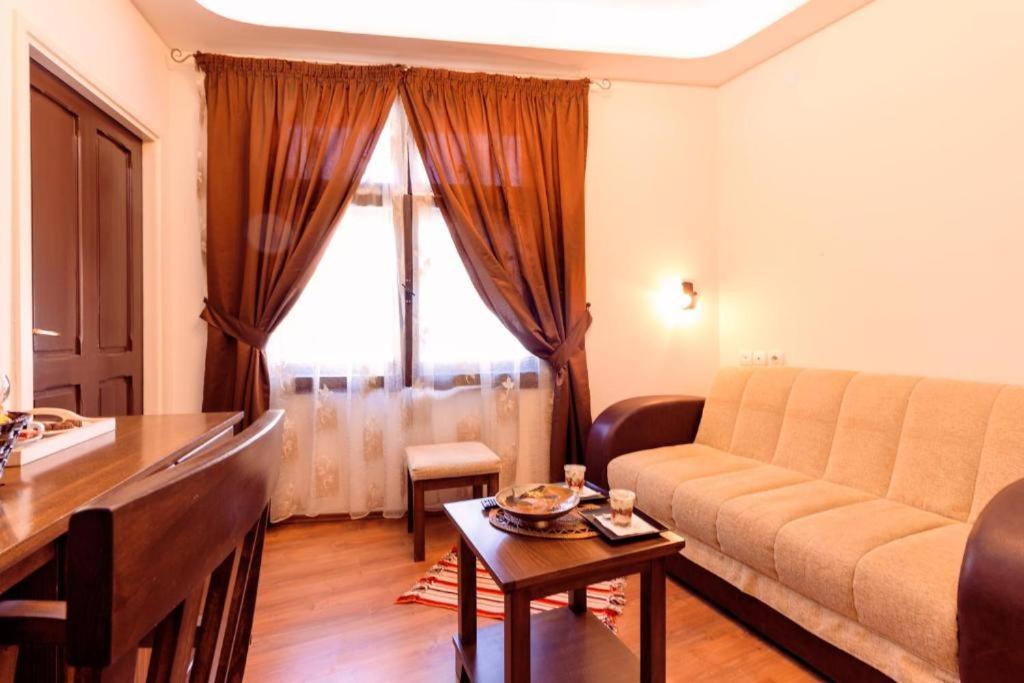 Ni Downtown Rooms מראה חיצוני תמונה